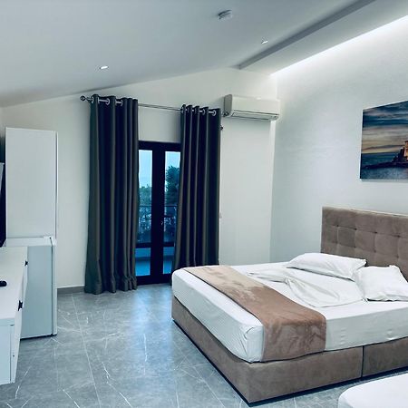 Molla Hotel Restorant Shengjin Bagian luar foto