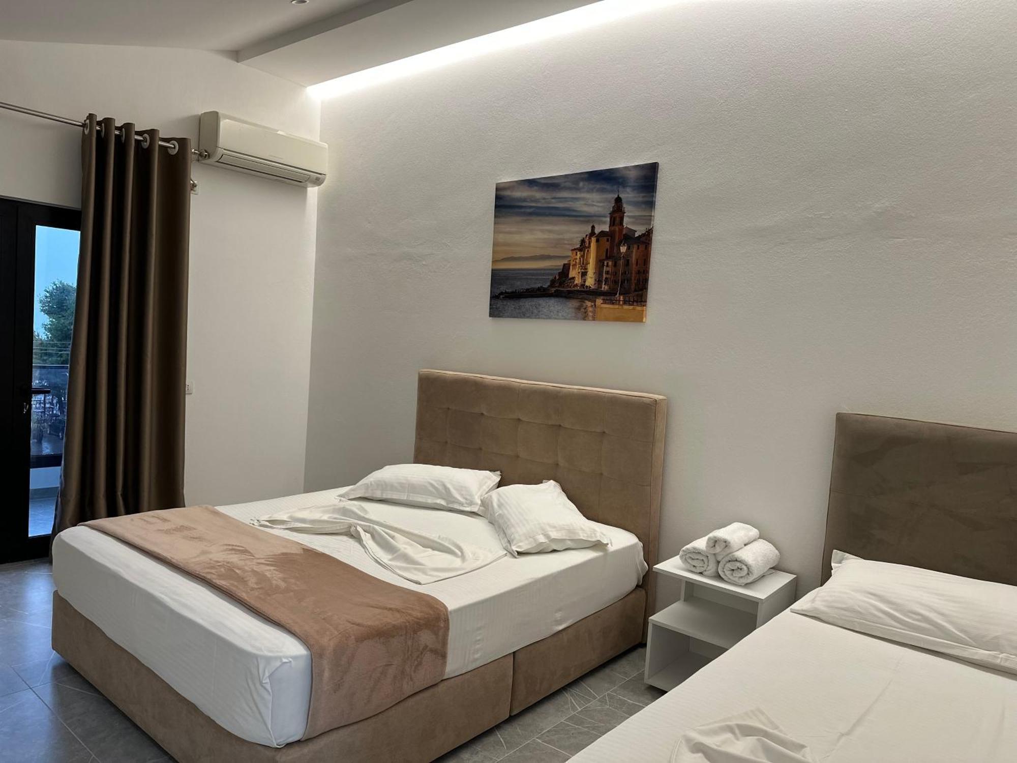Molla Hotel Restorant Shengjin Bagian luar foto